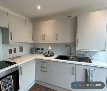 1 bedroom in a house share to rent - Photo 4