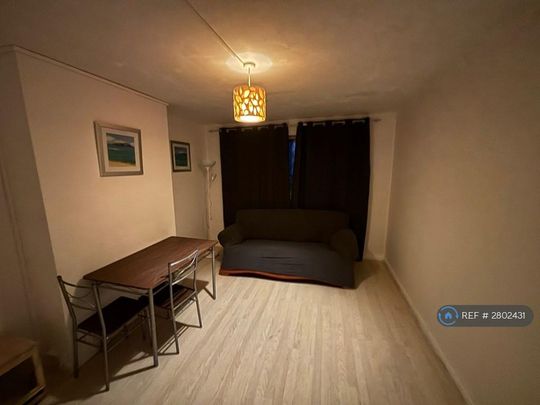 2 bedroom maisonette to rent - Photo 1