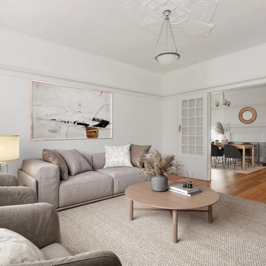 Charming Art Deco Residence: Perfect for Your Lifestyle - Photo 1