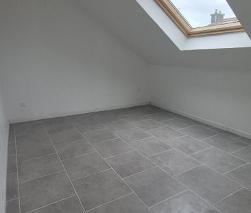 Location Appartement 3 pièces 49m² FEIGNIES 59750 - Photo 4