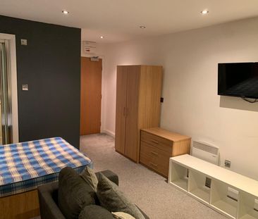 Studio Flat, Bracken House, M1 - Photo 6