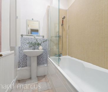 Park Lane, WALLINGTON - Photo 1