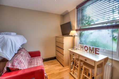 Studio to rent - Photo 5