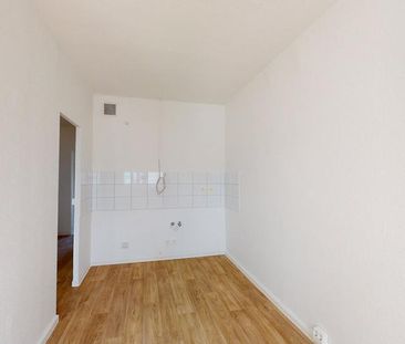 Mit Aufzug in Ihre charmante Wohnung mit Blick zur Heide - Photo 5