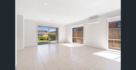 Immaculate Four Bedroom, Two Living, Two Bathroom Family Home - Photo 2