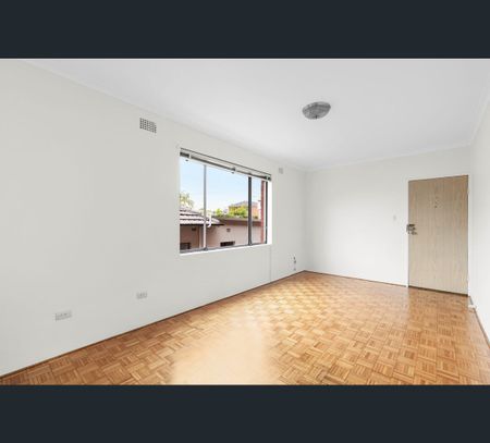 1/116 Moore Street, Leichhardt, NSW 2040 - Photo 3
