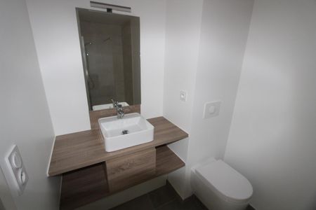 Location Appartement 2 pièces 43m² ST HERBLAIN 44800 - Photo 4