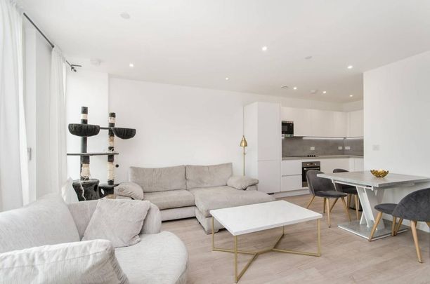 2 bedroom flat to rent - Photo 1