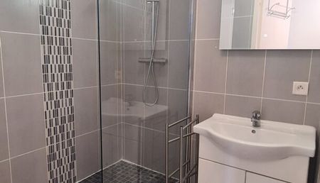 Appartement 4 pièces 68m2 REIMS 1 459 euros - Photo 5