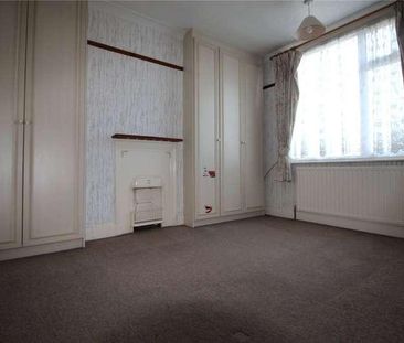 Lingfield Road, Gravesend, Kent, DA12 - Photo 2