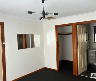 2 Lundie Crescent - Photo 1