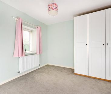 4 bedroom detached house to rent - Photo 5