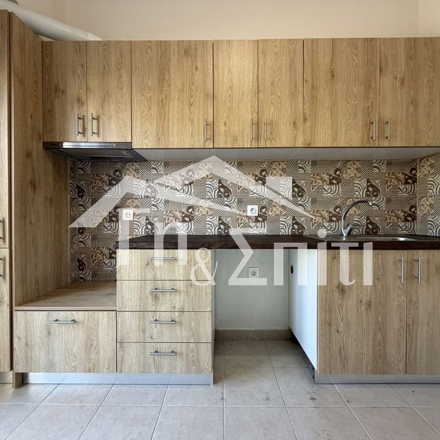 Γκαρσονιέρα προς ενοικίαση 380 € - Photo 1