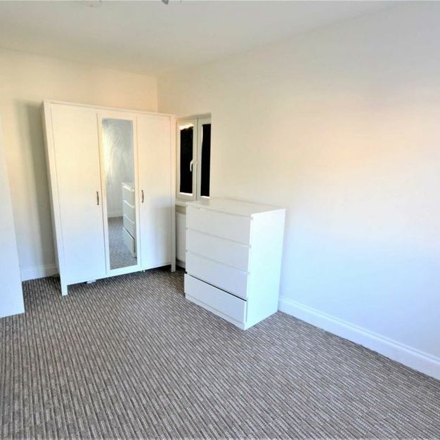 Rundell Crescent - Photo 1