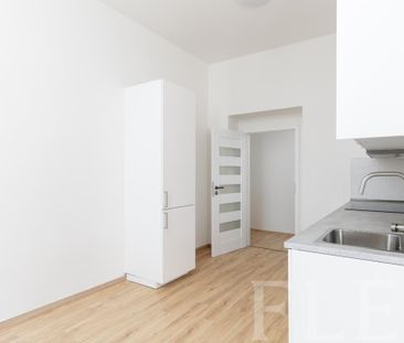 Pronájem bytu 1+kk 33 m2 - Fotografie 2