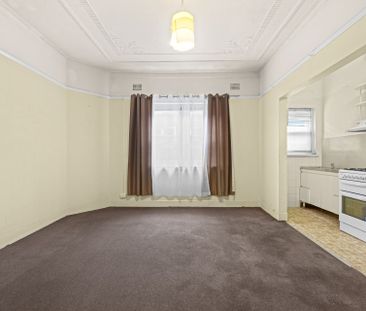 Conveniently Located Two-Bedroom Apartment in the Heart of Burwood - Photo 6