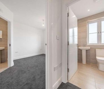 Heyford Park, Bicester, Oxfordshire, OX25 - Photo 5