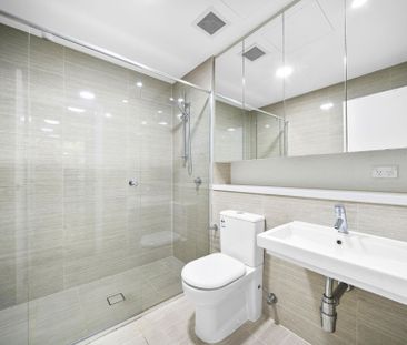 Courtyard| Floorboards | Side-By-Side Parking - Photo 6