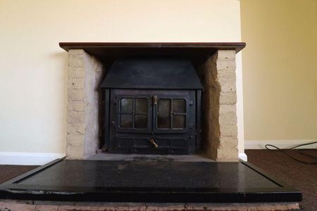 3 bedroom bungalow to rent - Photo 5