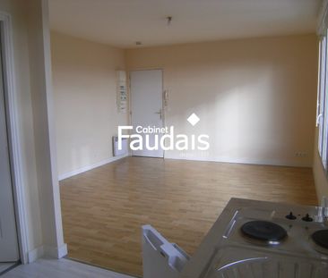 Location Appartement 1 pièce 28m² CONDE SUR VIRE 50890 - Photo 5