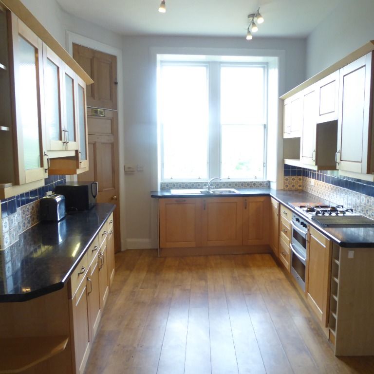 Bruntsfield Place, Bruntsfield, Edinburgh, EH10 4DE - - Photo 1