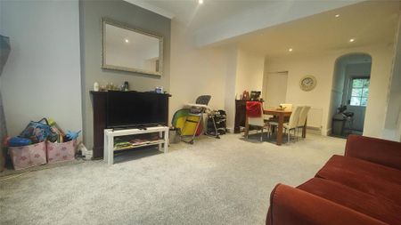 2 bedroom terraced house to rent - Photo 2