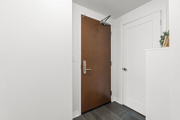 For Lease - 805 Carling Avenue Unit# 701, Dows Lake - Civic Hospital and Area, Ontario - Photo 1