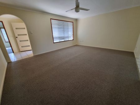 For Rent - Photo 3