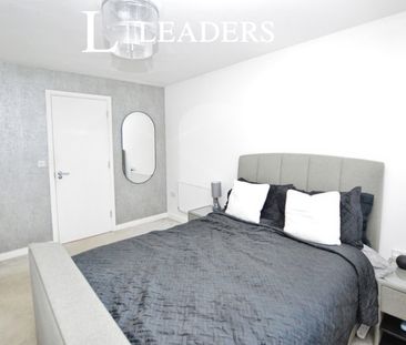 2 bedroom apartment to rent Turner Road, Colchester, Essex, CO4 - Photo 5