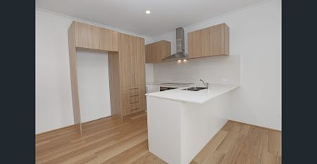 BRAND NEW IDEALLY LOCATED STUNNING VILLA - Photo 2