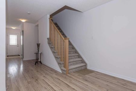 For Lease - 215 Diana Drive, Orillia, Ontario - Photo 3