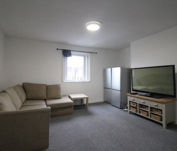 5 bedroom flat to rent - Photo 2