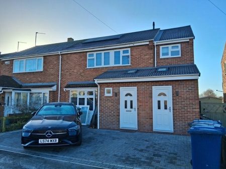 Chartfield Road, Cambridge £730 pcm ⓘ The monthly or weekly payment required by the landlord. Read our glossary page , 1 bedroom, semi-detached house, to let * Tenant info - Photo 5