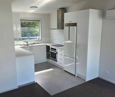 Stylish Flat in Tawa with Modern Amenities - Photo 2