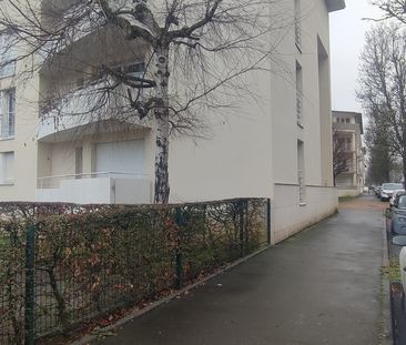 Location Appartement 4 pièces 86m² CAEN 14000 - Photo 5