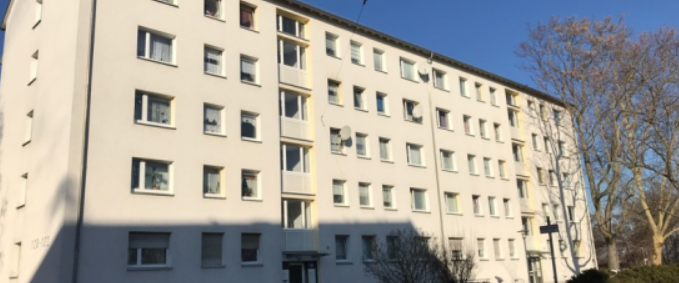 Sanierte Familienwohnung mit Balkon und 4 Zimmern! - Foto 1