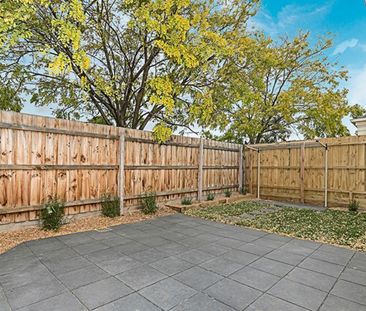 GEOGRGEOUS UNIT IN SMALL BOUTIQUE BLOCK - Photo 1