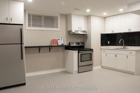 55 Breeze Drive #Bsmt - Photo 5