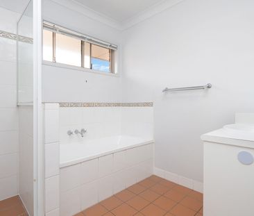 35 Campbell Street, Wakerley, Qld 4154 - Photo 5