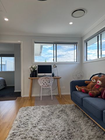 Catherine Field - Photo 2