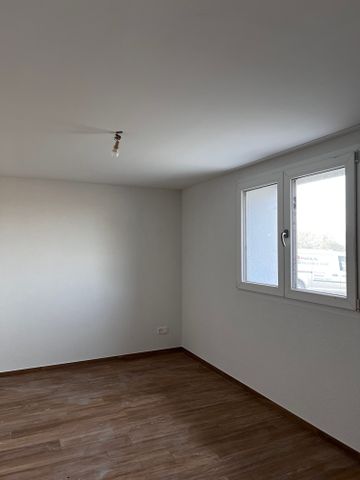 Neue 3.5 Zimmerwohnung in Düdingen - Photo 2