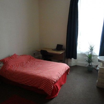 16 Bedrooms - Student House - Bradford - Photo 1