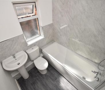 3 bedroom terraced house to rent - Photo 6