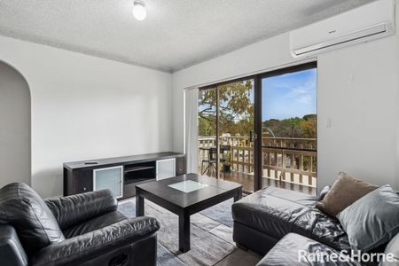 Furnished 2 Bedroom Beauty! - Photo 2