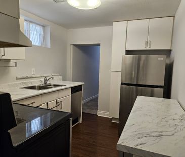 For Lease - 85 Lanark Avenue Unit# Lower, Toronto, Ontario - Photo 4