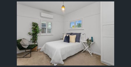 Renovated Family Gem in the Heart of Sunshine - Photo 4