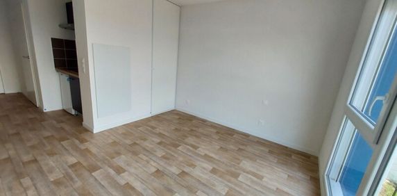Location Appartement 1 pièce 22m² JOUE LES TOURS 37300 - Photo 2