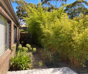 20 Holland Road, Sunbury - Photo 2