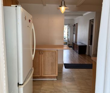 For Lease - 123 Rhodes Avenue, Toronto, Ontario - Photo 4