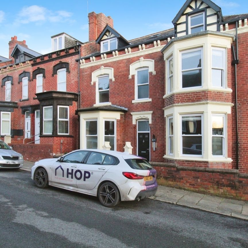 Hilton Road, Chapel Allerton, Leeds, LS8 - Photo 1